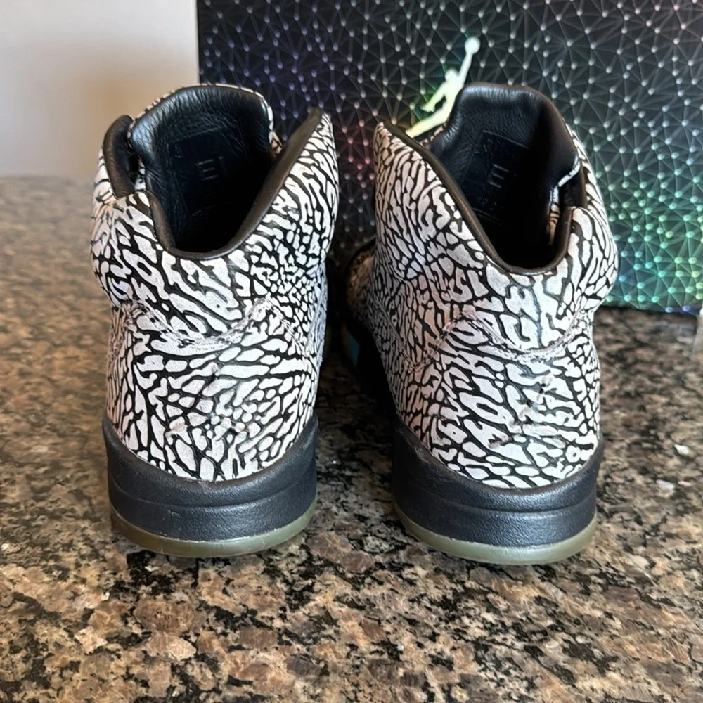 Air Jordan 3Lab5 5 Retro Black and Blue Sneakers EUC 10.5